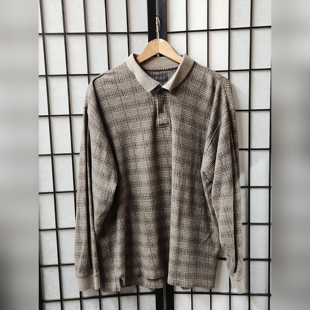 Van Heusen. Dress Shirt Beige